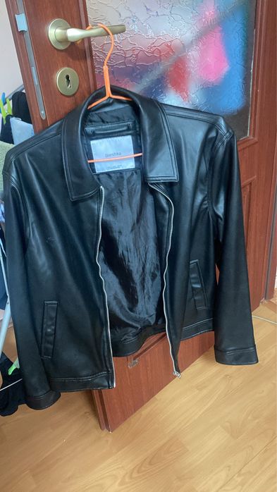 Geaca de piele bershka