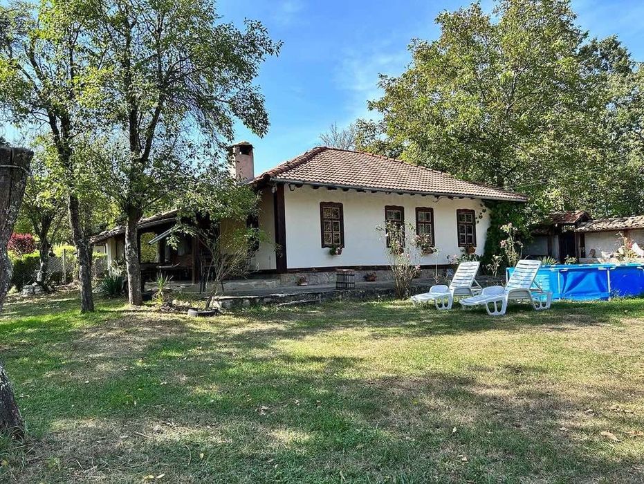 Къща за гост Гнездото на Соколите в гр Елена с. Велковци