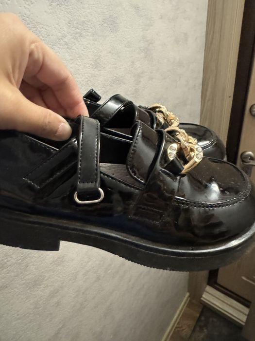 Туфли для девочки лаковые