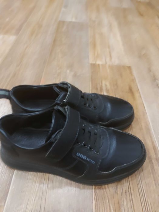 Продам обувь на мальчика