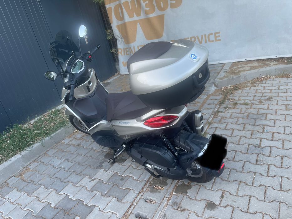 Piaggio Beverly 400