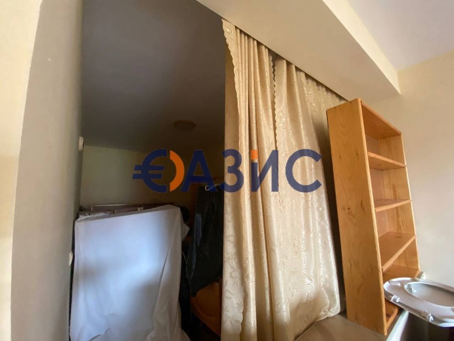 Голям 4-стаен апартамент без такса поддръжка, Слънчев Бряг, България,