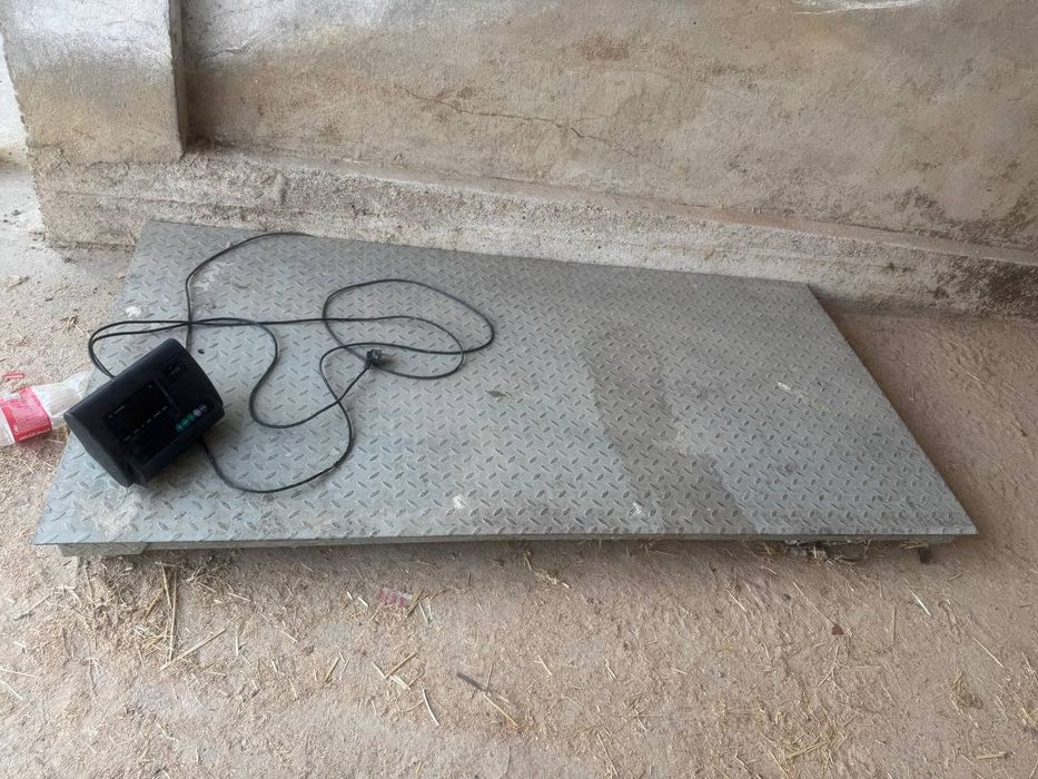 Tarozi sotiladi 3 tonna