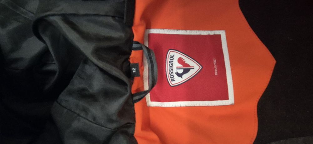 зимно ски яке Rossignol
Състоянието е изключително запазено б