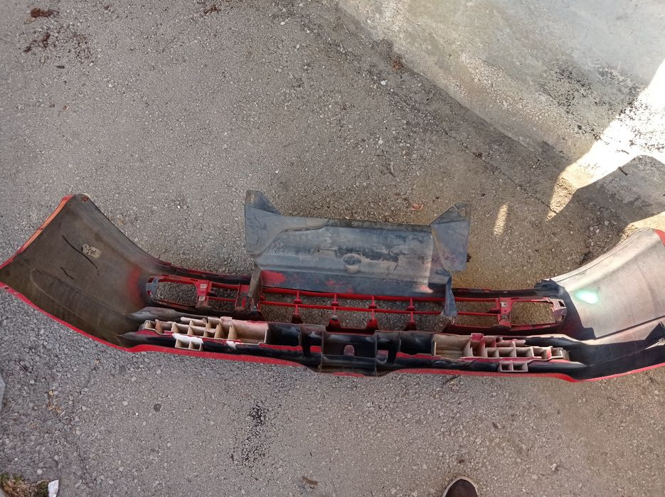 Предна броня megane coach