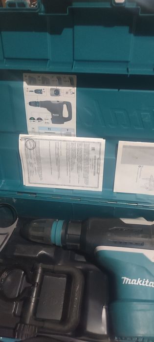 Макита отбойный молоток 4013с сотилади  состоянияси янгидай
