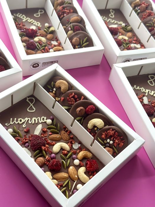 Шоколад на 8 марта