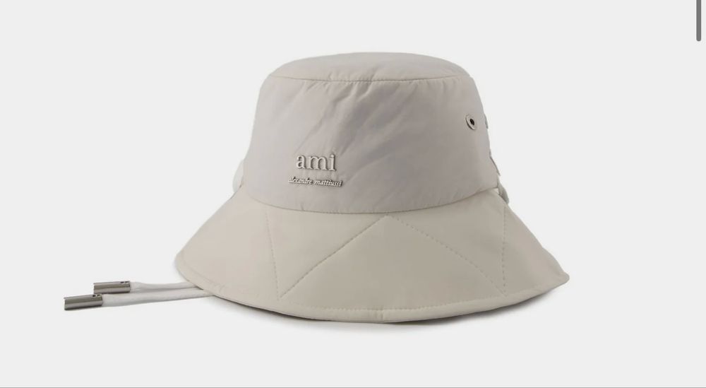 Ami bucket hat white