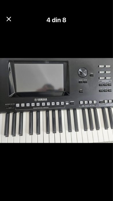 Orga Yamaha Genos+Sistem Audio al clapei + Husa