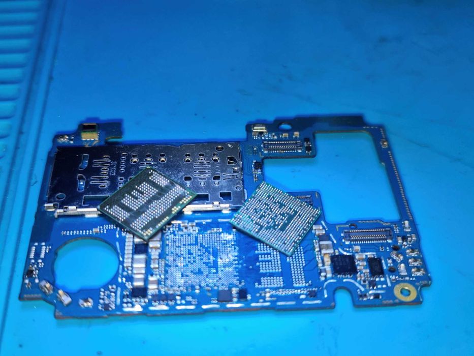 Reparatii placa de baza Samsung S8 S9 S8+ S9+ Plus Note 8 Note 9
