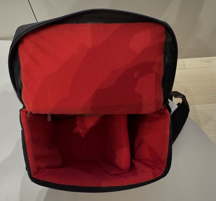 Aparat foto Canon EOS 200D + obiectiv EF-S 18-55mm IS II - KIT COMPLET