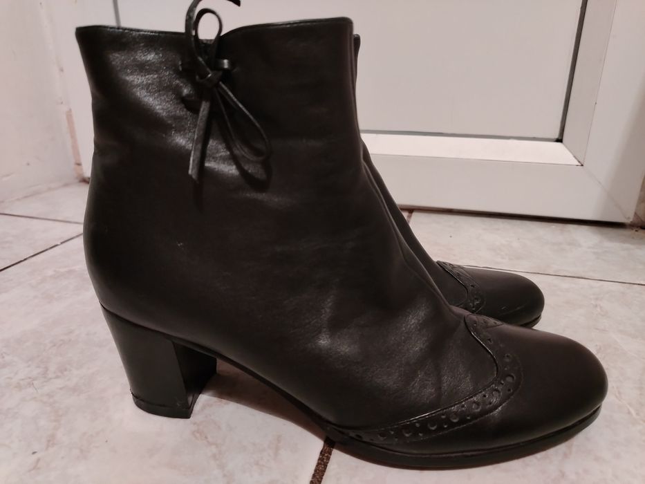 Продам фирменную обувь