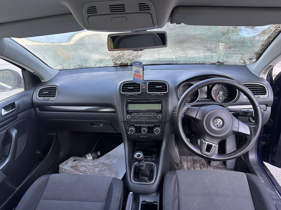 Фв голф 6 1.6тди комби на части / vw golf 6 1.6tdi