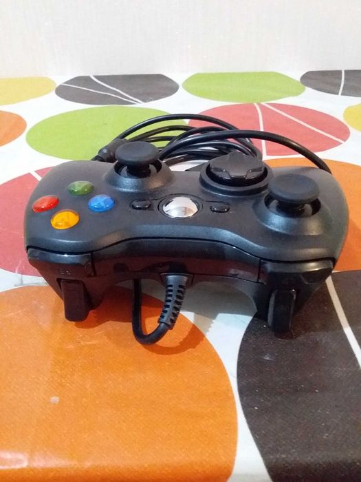 Новый Геймпад Xbox 360. Проводной. для Компьютера. PC. Цена. 5 000 тг.
