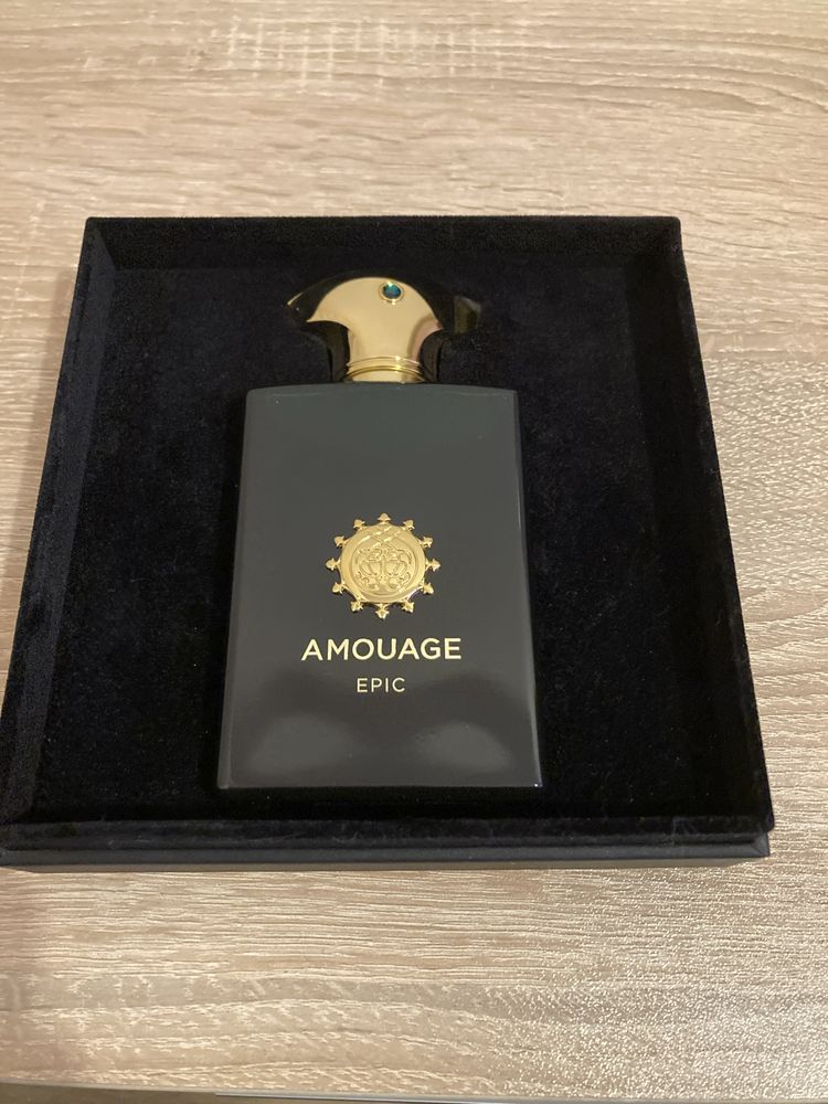 Различни видове парфюми Amouage