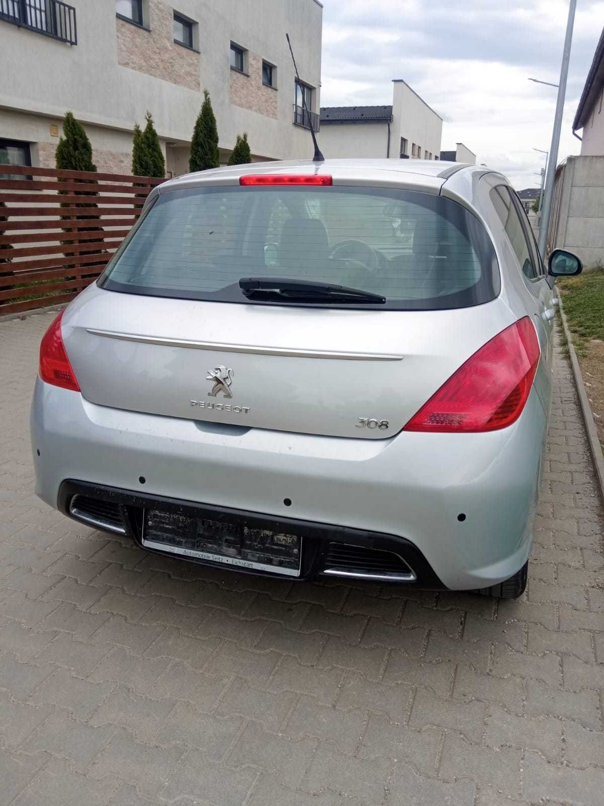 Peugeot 308 cu carte sevice - 107.000 km