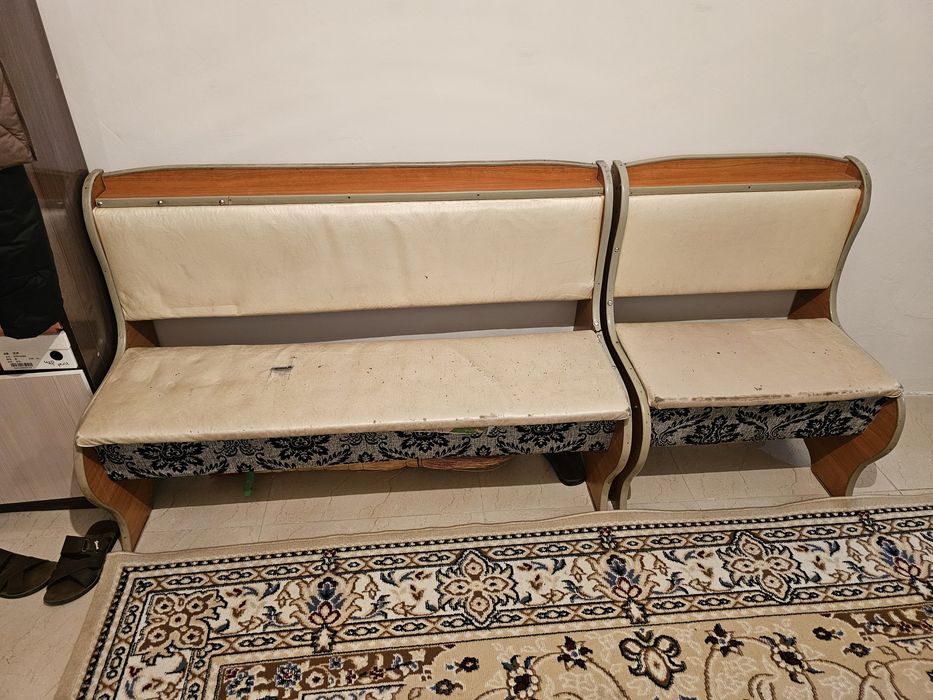 Продам прихожу и стул