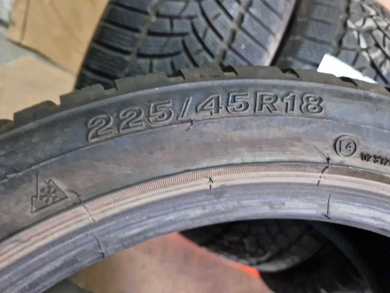 4  Firestone R18 225/45/ 
зимни гуми DOT2318