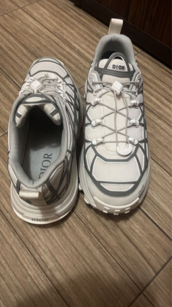 Dior b31