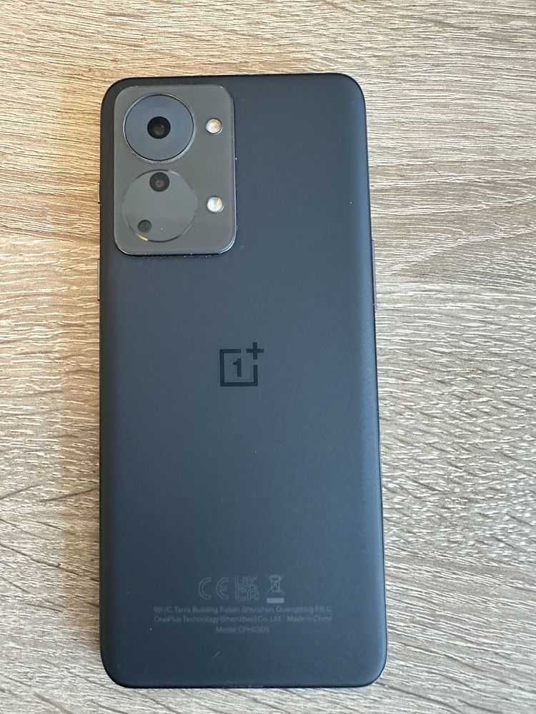 OnePlus Nord 2T 5G, 128GB, 8GB RAM, camere 50+8+2MP, frontală 32MP