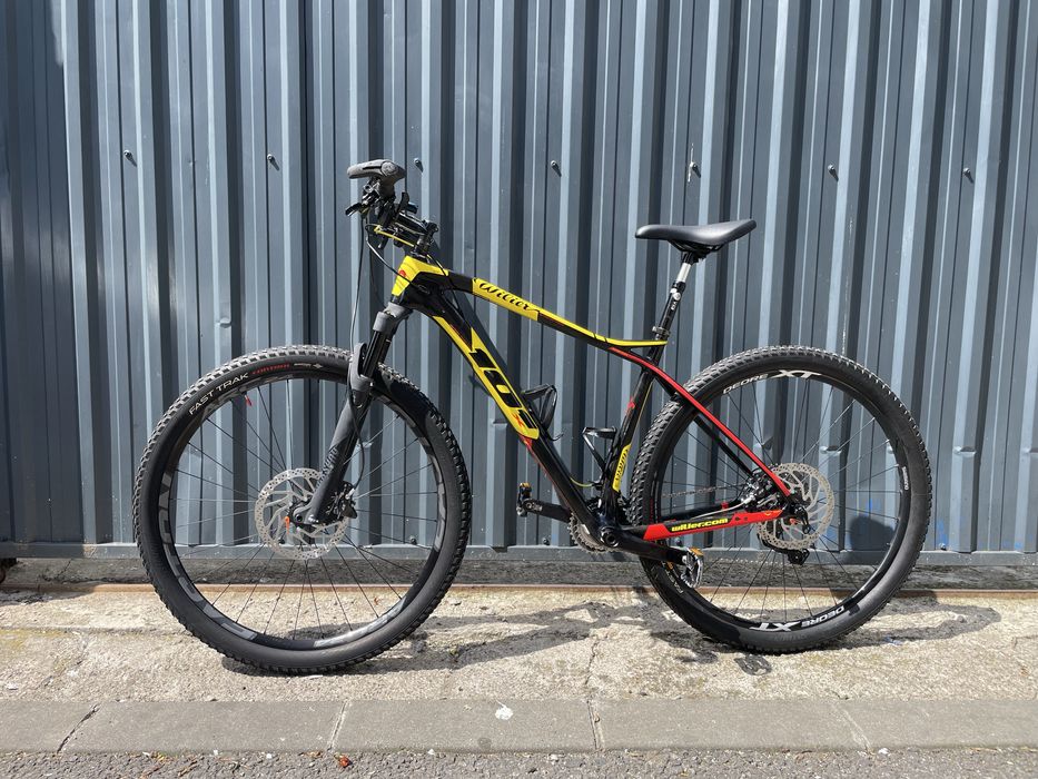 Bicicleta hardtail, mtb Wilier carbon shimano XT(specialized trek)