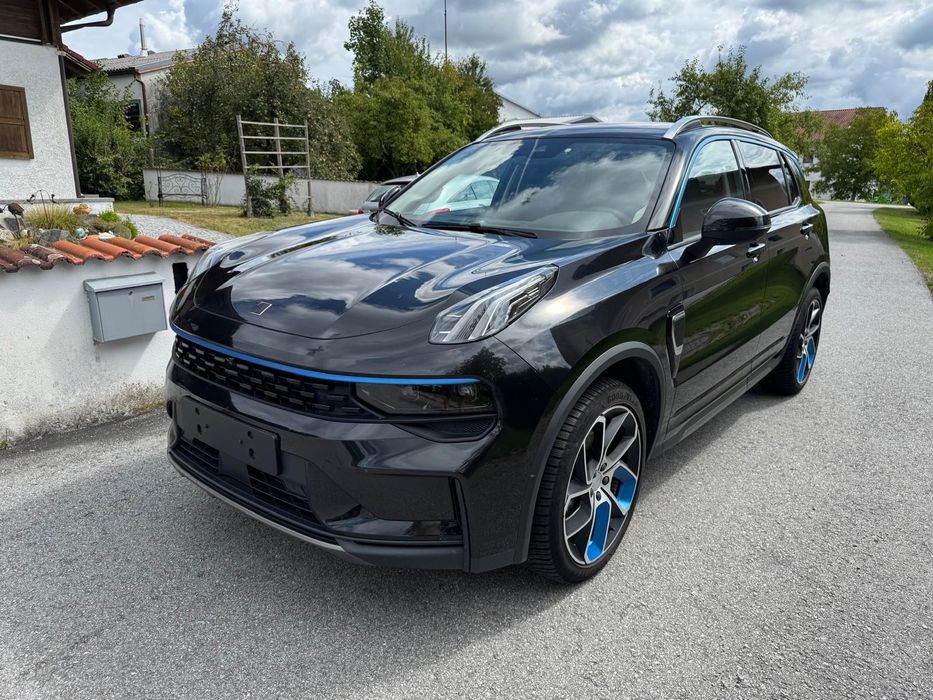 Lynk&Co 01 12/2022  Plug în Hybrid