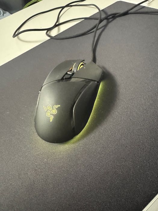 Vand mouse + casti RAZER, mouseul- Bazilik v3 si castile- Kraken