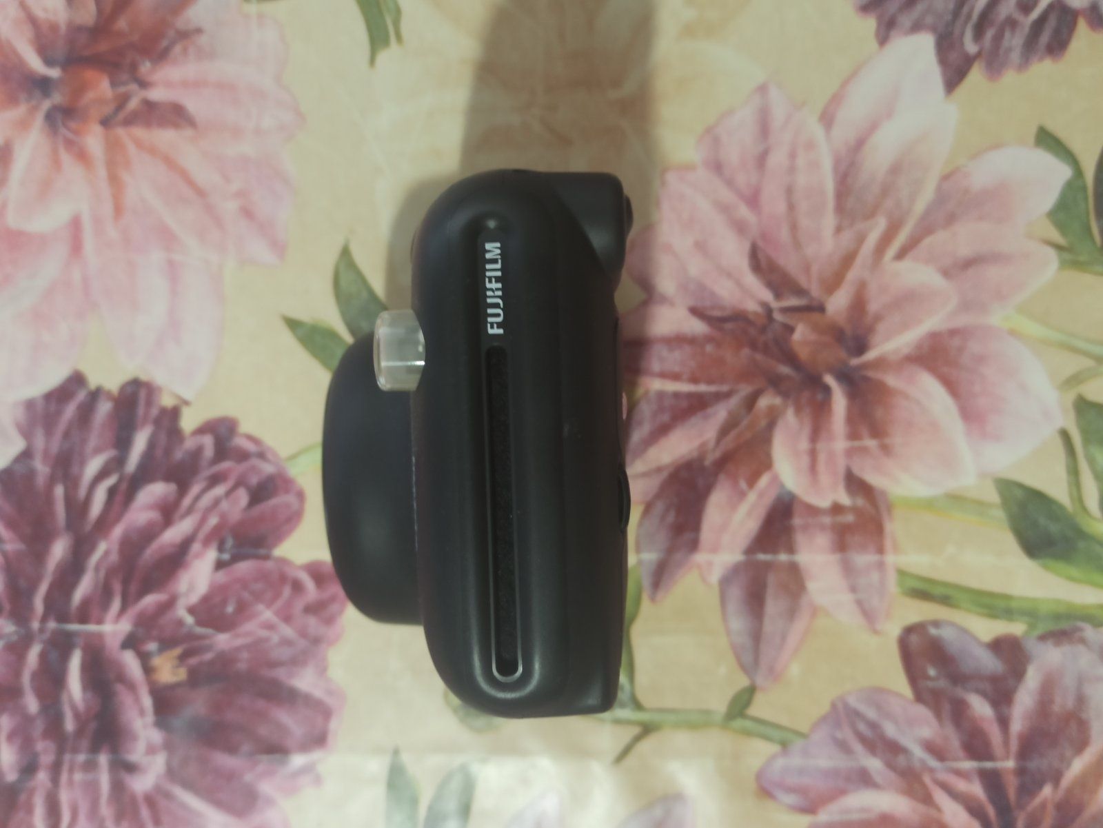 Instax Mini 11 – аналогова камера + фотохартия и батерии