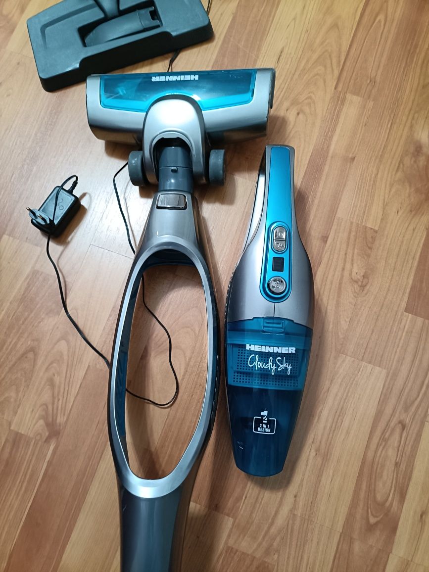 Aspirator Vertical Heinner cu garanție