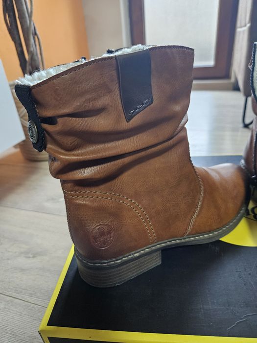 Дамски зимни боти