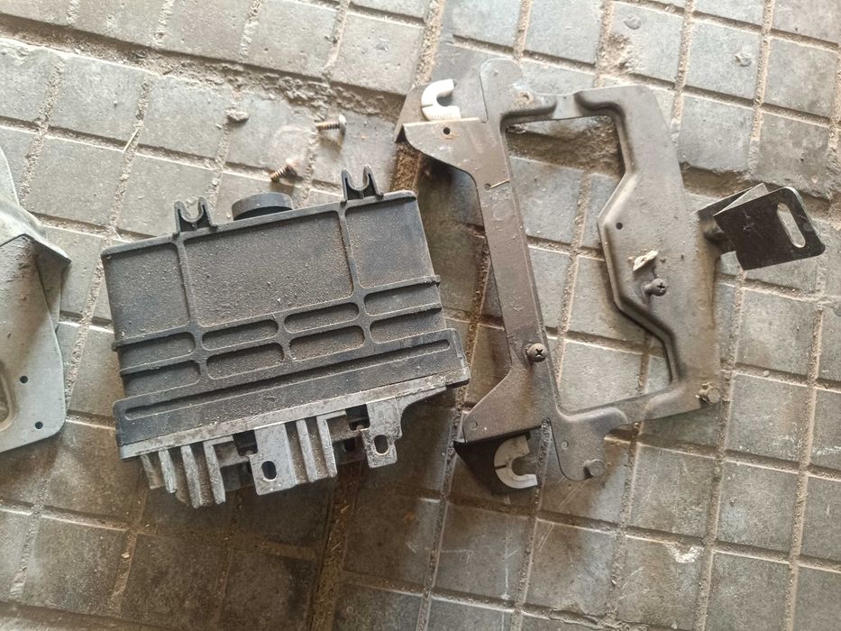 Компютър VW, SEAT, AUDI ECU/ECM Bosch O32 906 026 F и 6K0 906 027 E