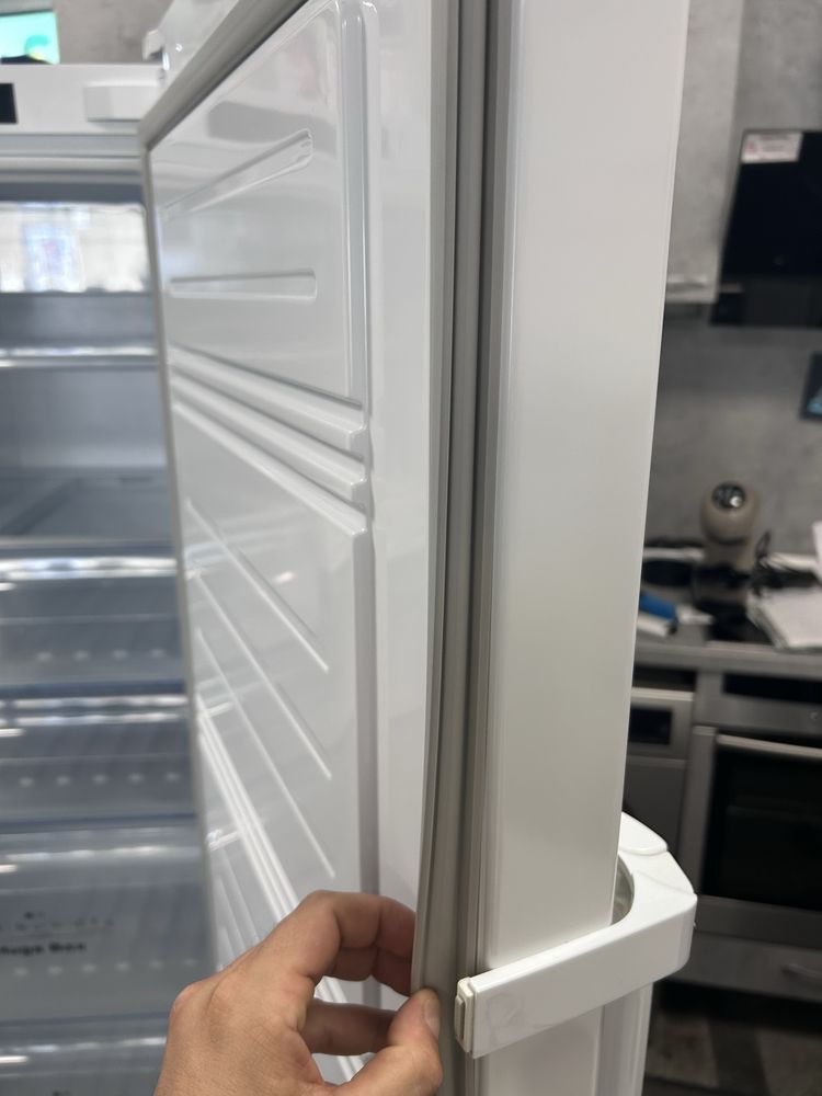 A++Фризер Hisense FV306N4CW2 – 254 л, No Frost,