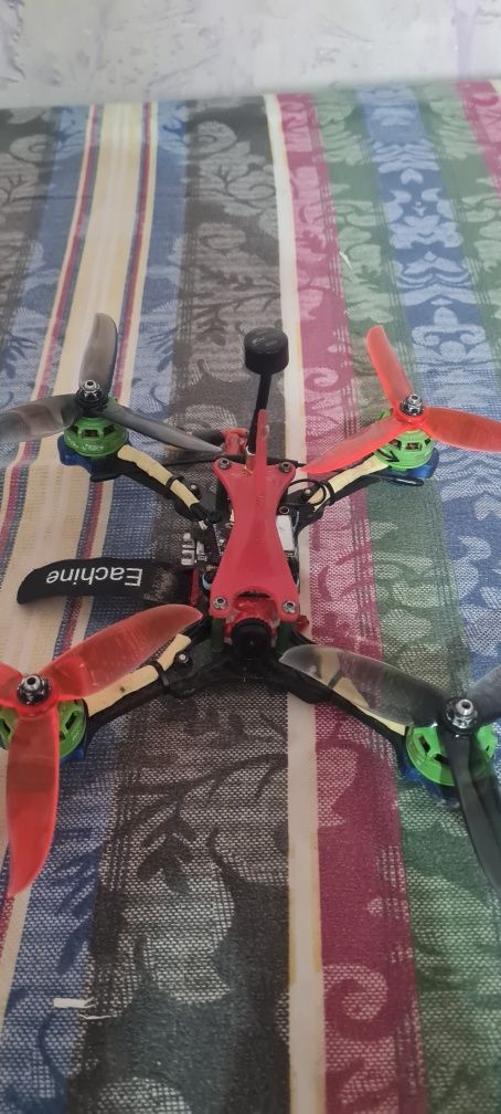 Fpv дрон весь 545 грам