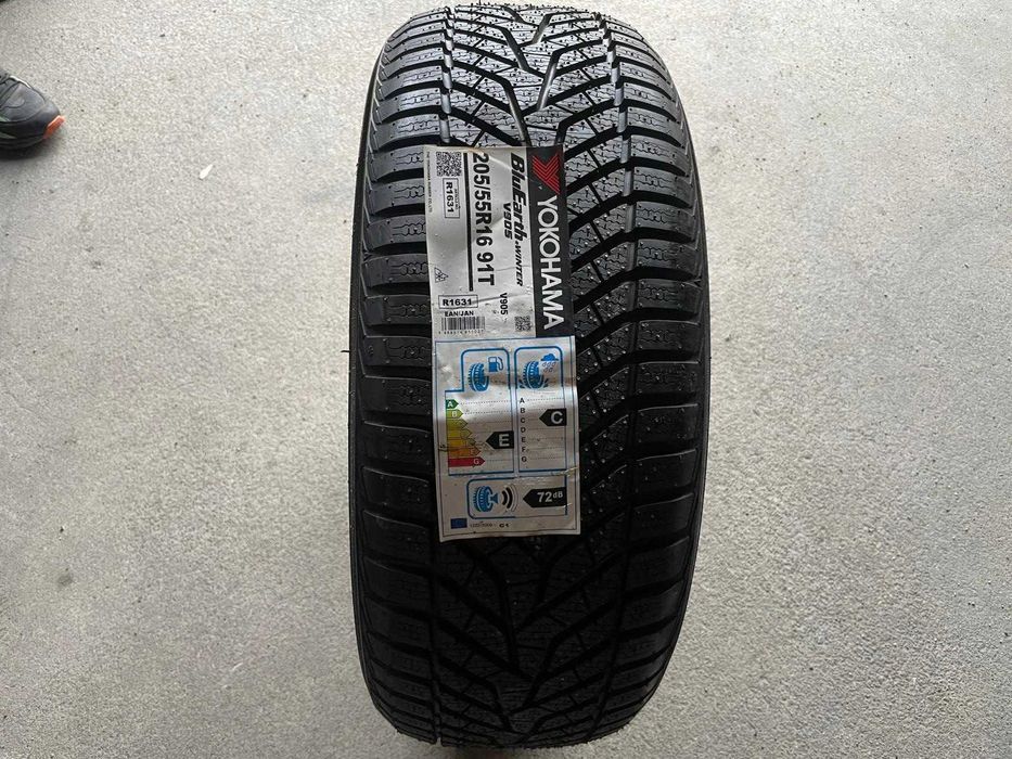 Cauciucuri  noi Yokohama 205/55r16 Pret cu TVA