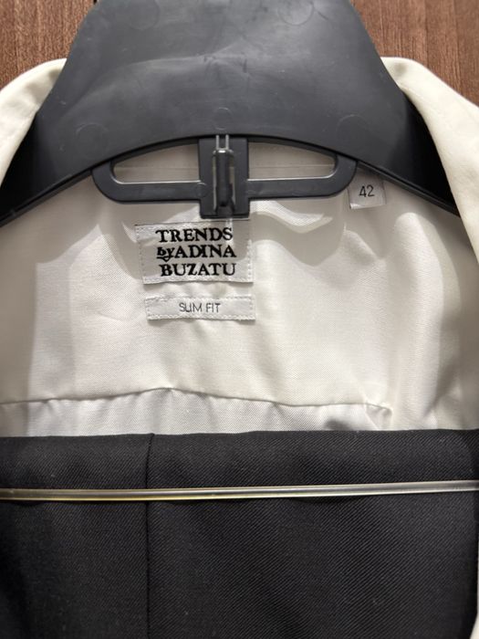 Costum mire Adina Buzatu