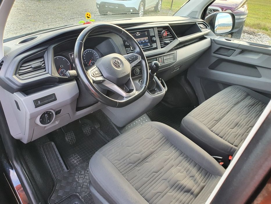 Volkswagen Caravelle T6  2.0tdi  8+1locuri