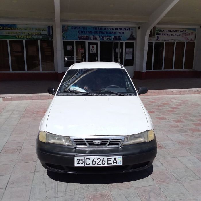 Nexia sotiladi 2002 yil