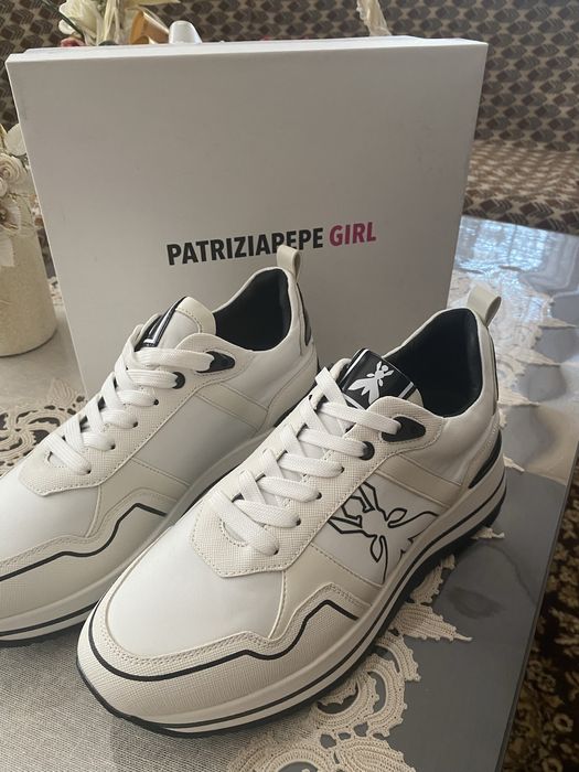 Нови дамски обувки patrizia pepe