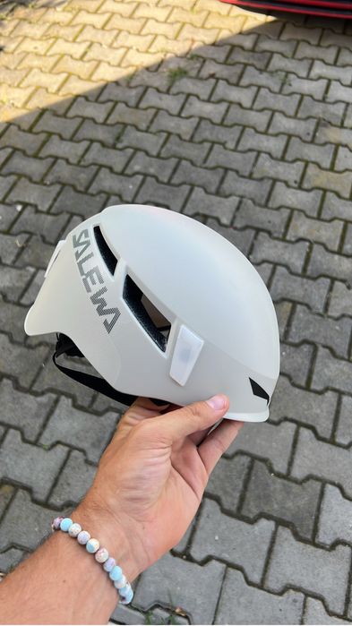 Echipament via ferrata