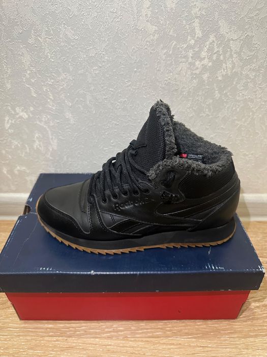 Reebok зимние кроссовки (оригинал)