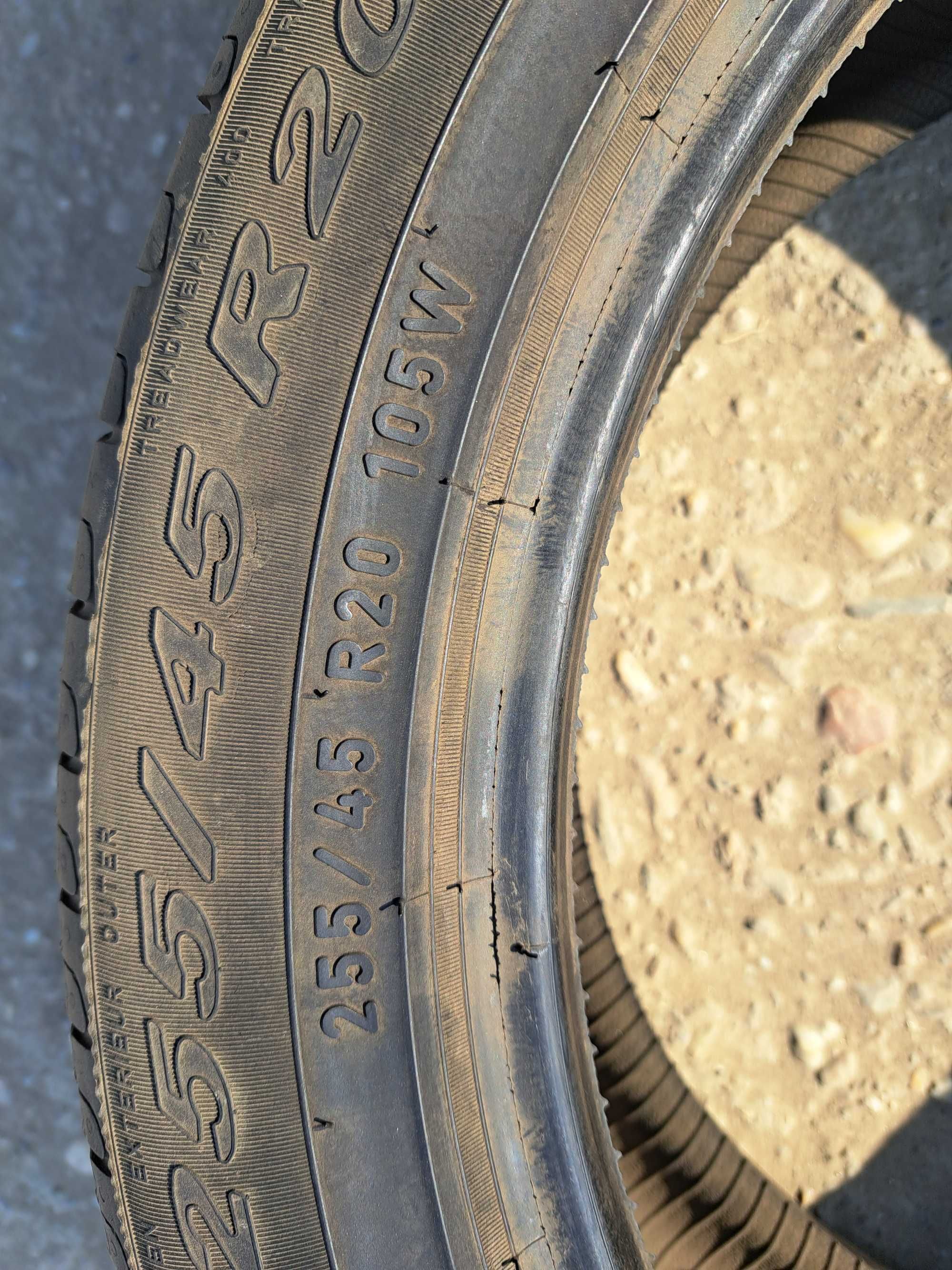 1 Bucata Anvelopa Vara Pirelli Cropion 255/45/20 105W #B4