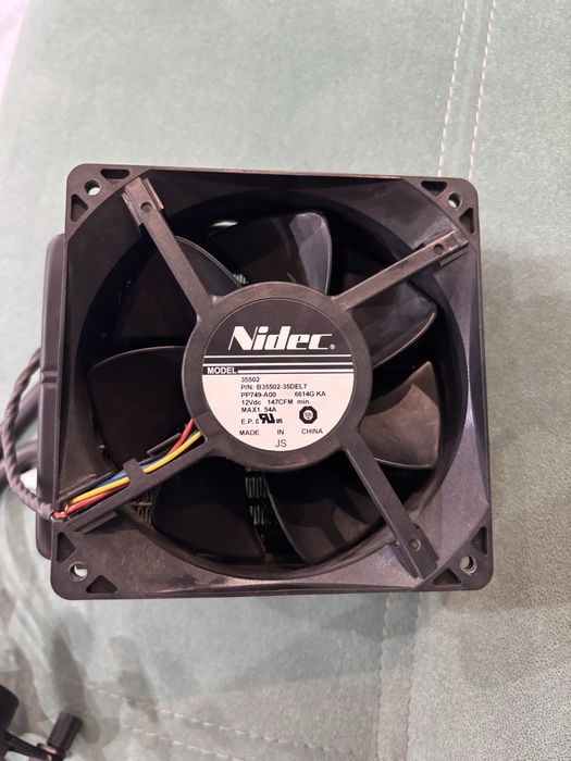 Cooler pe lichid alienware