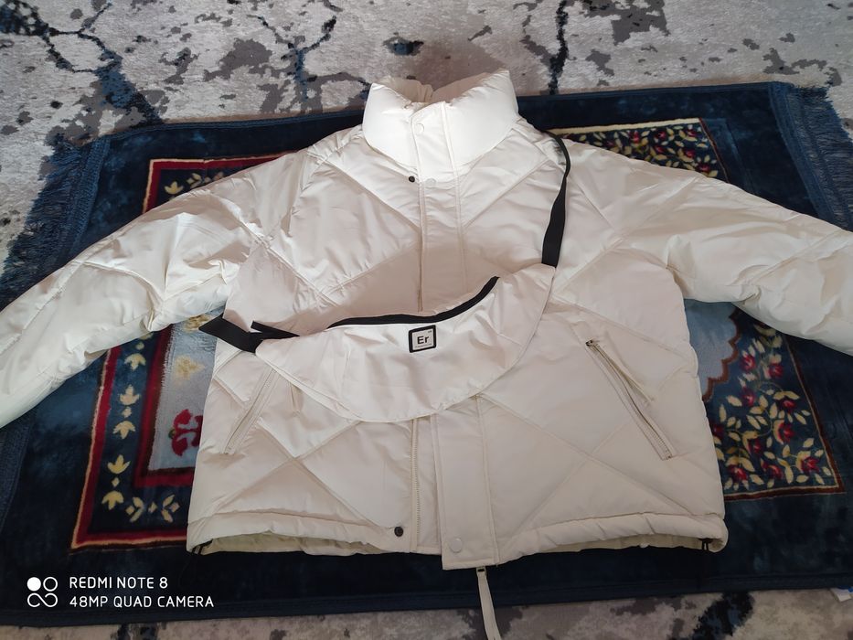 Kurtka sotiladi yengi