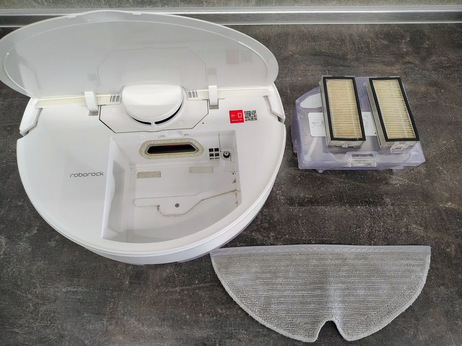 Робот прахосмукачка Roborock q7 max перфектно визуално и техническо съ