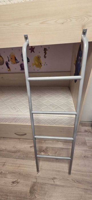 Двуетажно детско легло