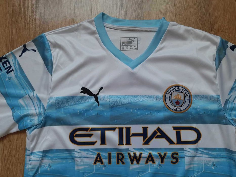 Нов детски футболен екип на Манчестър сити / Manchester City /