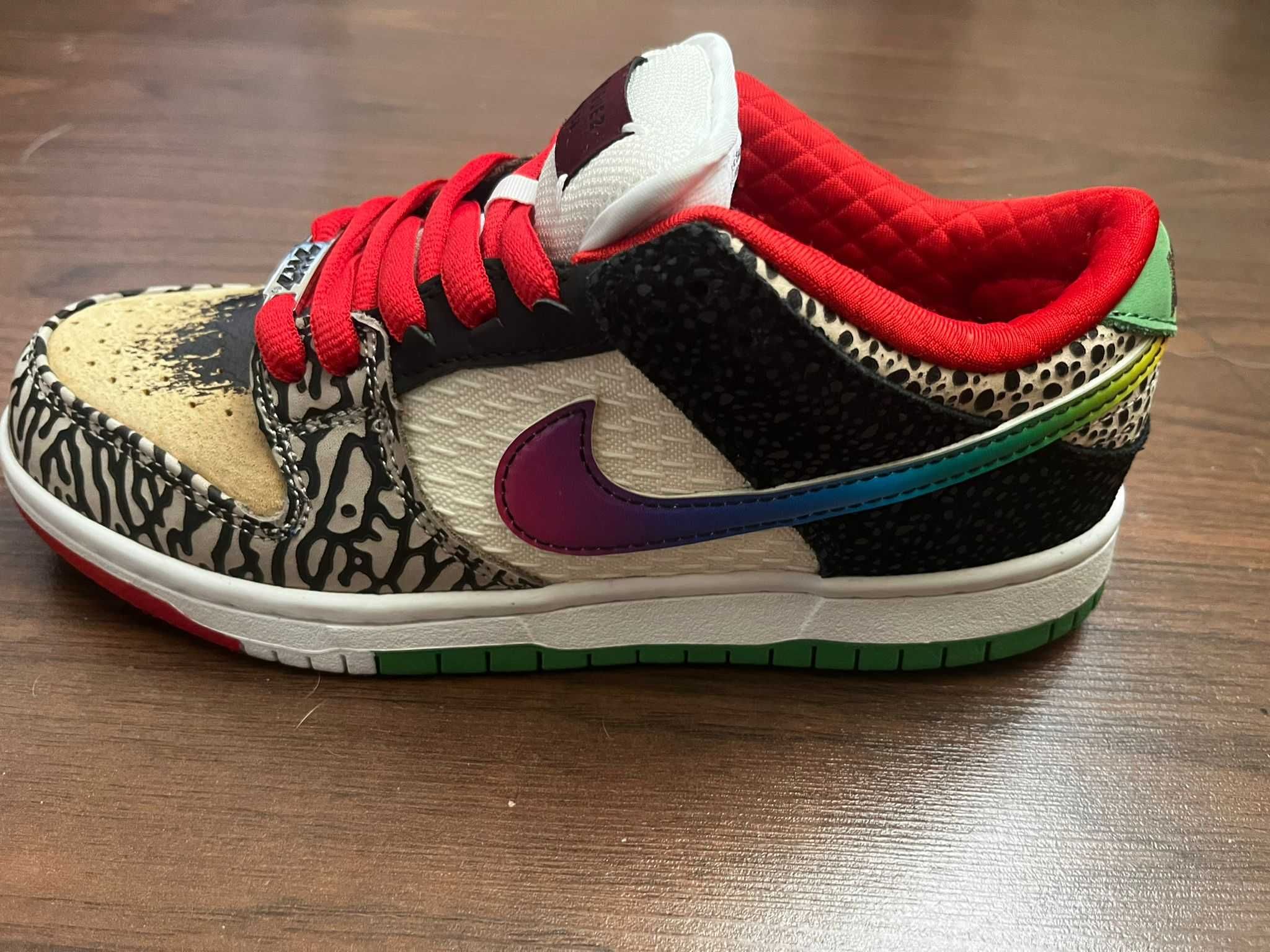 Nike Dunk SB What The Dunks