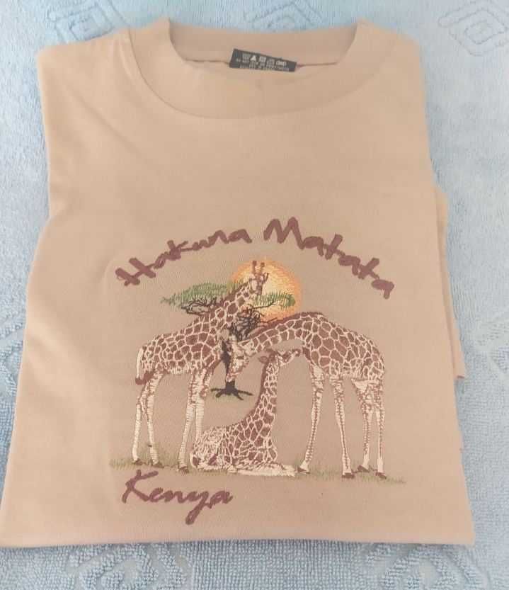 Новая футболка из Африки.