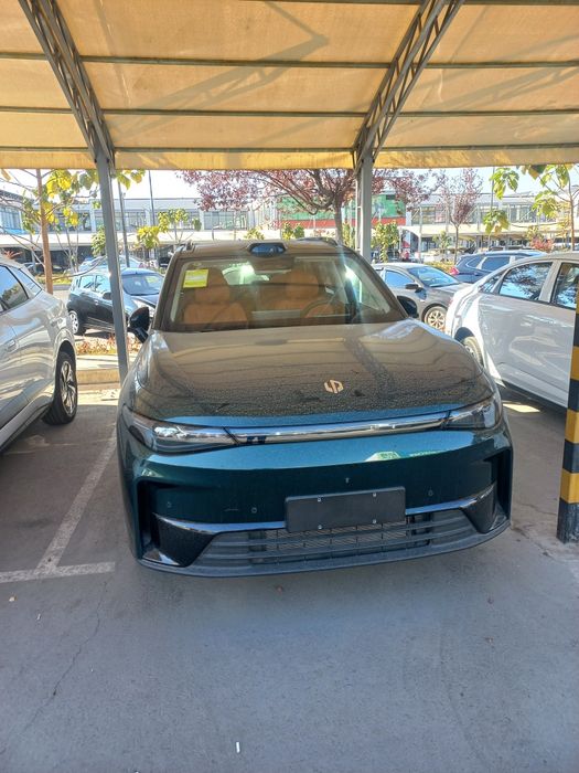 Leapmotor c16 3 pazitsiya gibrid