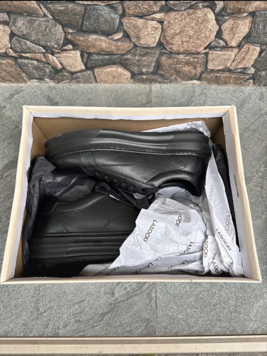 Adidași negri Lasocki, noi, mărimea 37, cu cutie femei